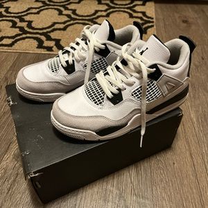 Jordan 4
